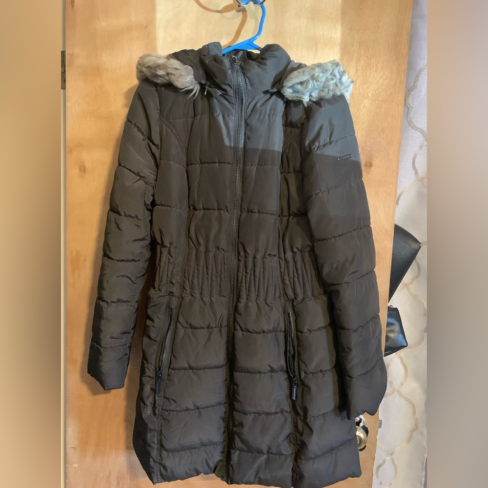 Laundry coat size medium dark green with a shine to it